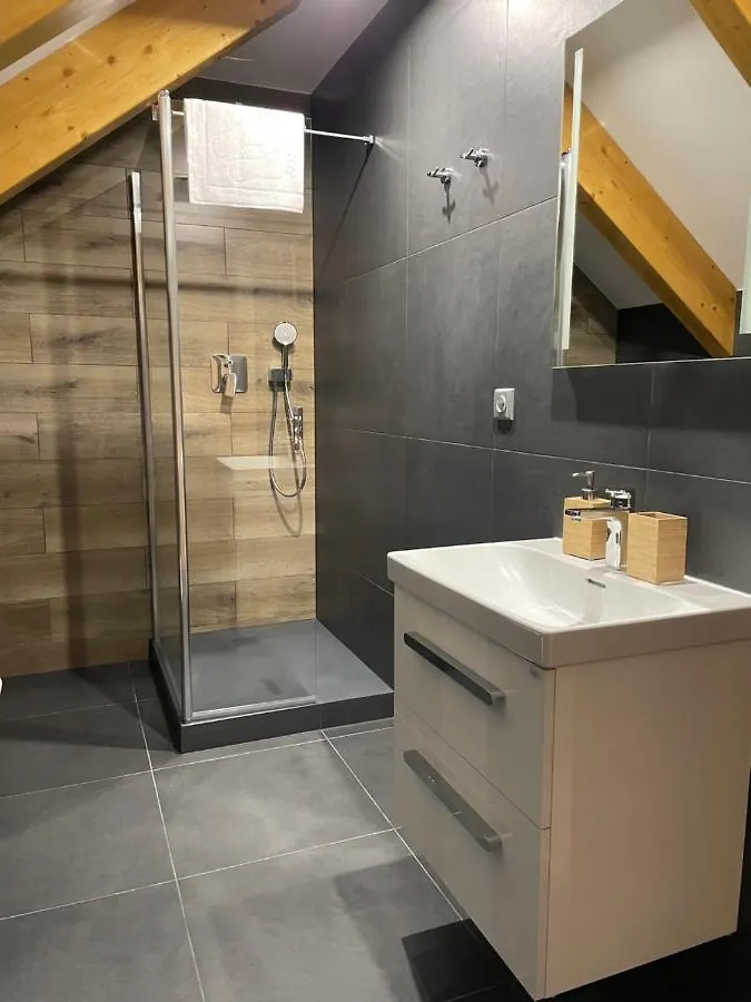 Apartmany Vysluni Špindlerŭv Mlýn 0*,